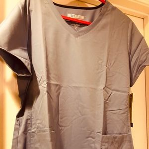 Scrub top